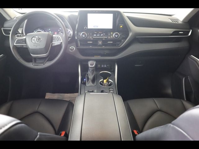 2023 Toyota Highlander Hybrid XLE