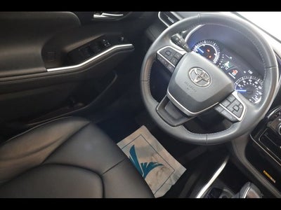 2023 Toyota Highlander Hybrid XLE