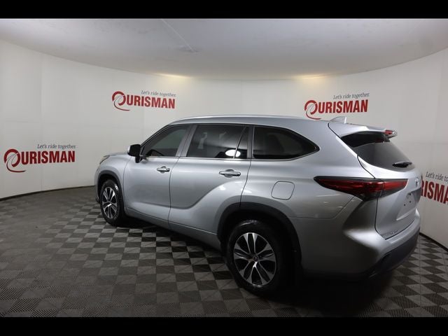 2023 Toyota Highlander Hybrid XLE