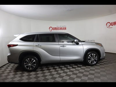 2023 Toyota Highlander Hybrid XLE