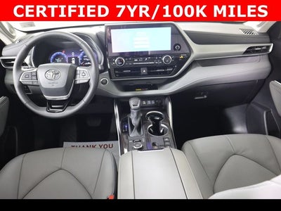 2025 Toyota Highlander Platinum