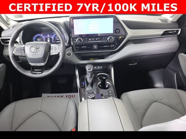 2025 Toyota Highlander Platinum