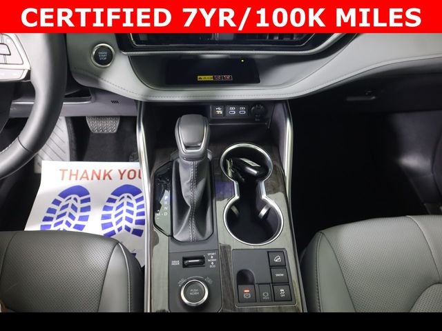 2025 Toyota Highlander Platinum