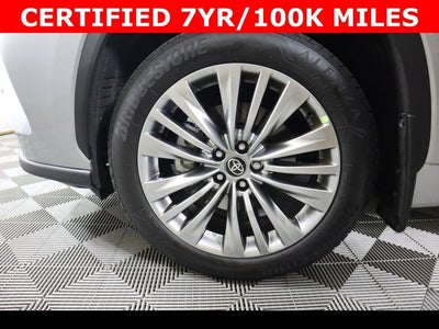 2025 Toyota Highlander Platinum