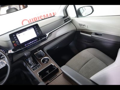 2021 Toyota Sienna LE 8 Passenger