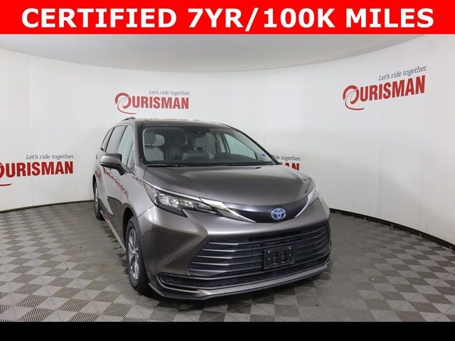 2024 Toyota Sienna LE 8 Passenger