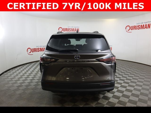 2024 Toyota Sienna LE 8 Passenger