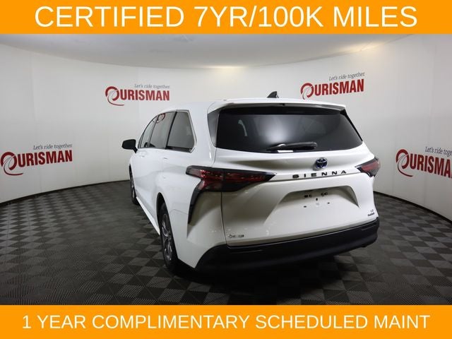 2021 Toyota Sienna LE 8 Passenger