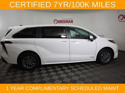 2021 Toyota Sienna LE 8 Passenger
