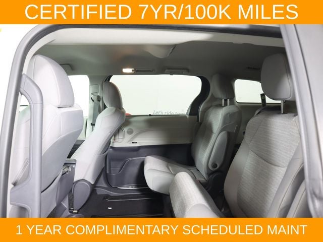 2021 Toyota Sienna LE 8 Passenger