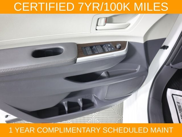2021 Toyota Sienna LE 8 Passenger