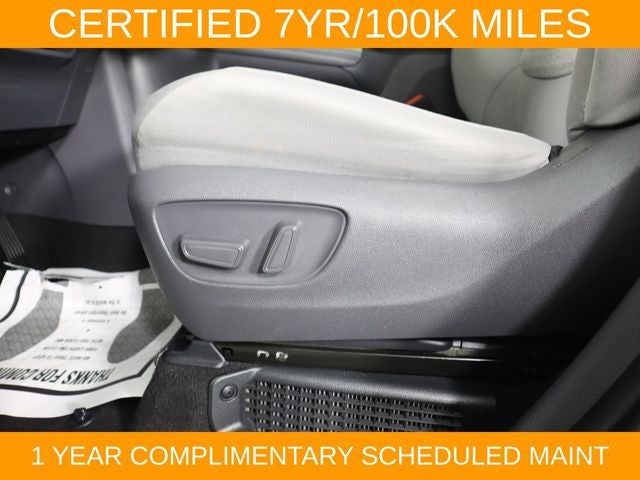 2021 Toyota Sienna LE 8 Passenger