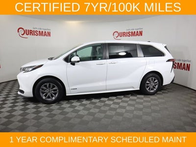 2021 Toyota Sienna LE 8 Passenger