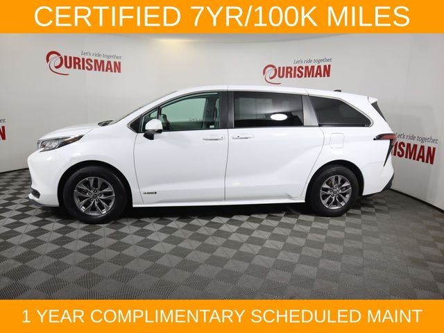 2021 Toyota Sienna LE 8 Passenger