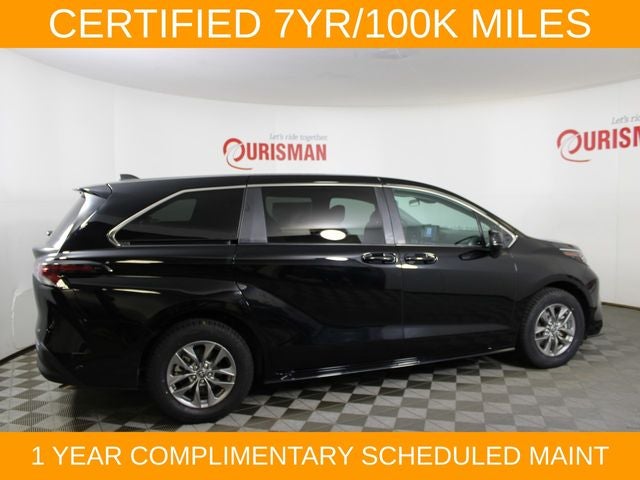 2025 Toyota Sienna LE 8 Passenger