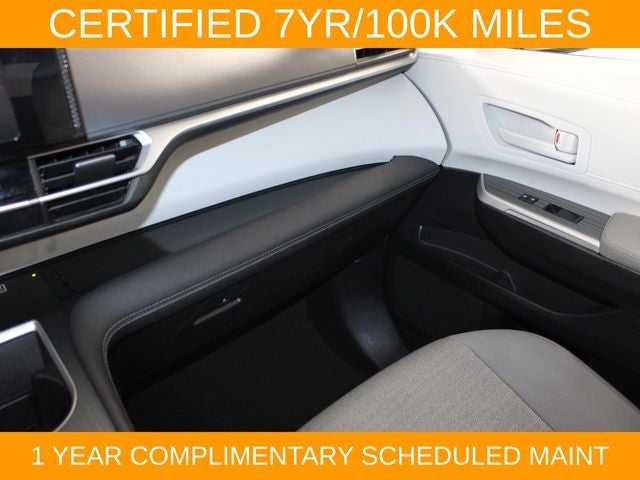 2025 Toyota Sienna LE 8 Passenger