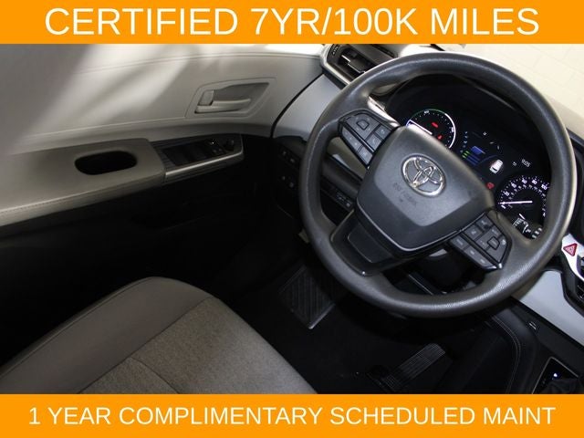 2025 Toyota Sienna LE 8 Passenger
