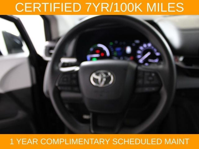 2025 Toyota Sienna LE 8 Passenger