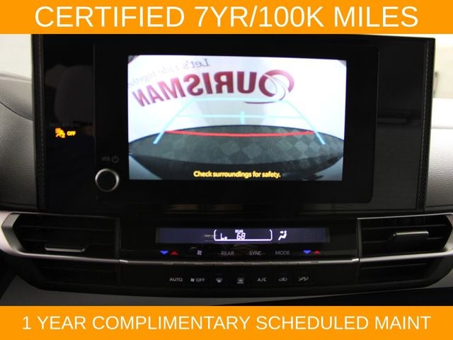 2025 Toyota Sienna LE 8 Passenger