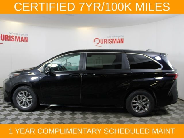 2025 Toyota Sienna LE 8 Passenger