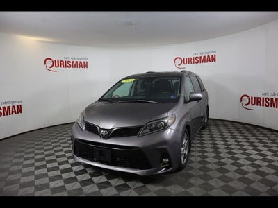 2019 Toyota Sienna SE Premium 8 Passenger