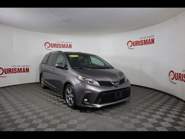 2019 Toyota Sienna SE Premium 8 Passenger