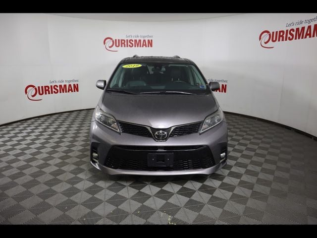 2019 Toyota Sienna SE Premium 8 Passenger