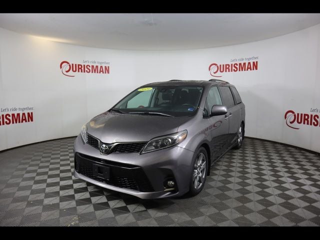 2019 Toyota Sienna SE Premium 8 Passenger