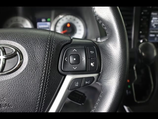 2019 Toyota Sienna SE Premium 8 Passenger