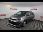 2019 Toyota Sienna SE Premium 8 Passenger
