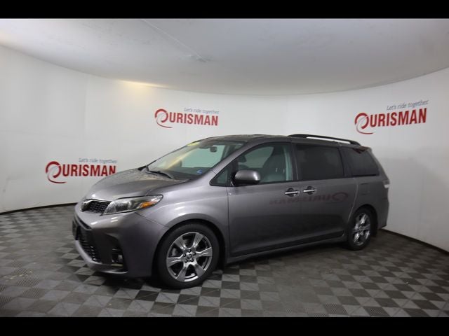 2019 Toyota Sienna SE Premium 8 Passenger