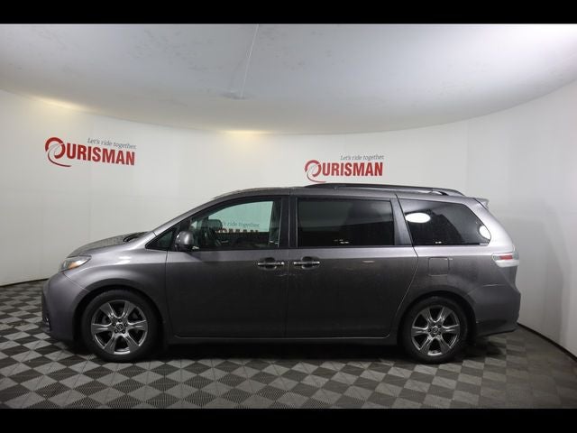 2019 Toyota Sienna SE Premium 8 Passenger