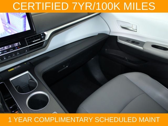 2025 Toyota Sienna XLE 8 Passenger