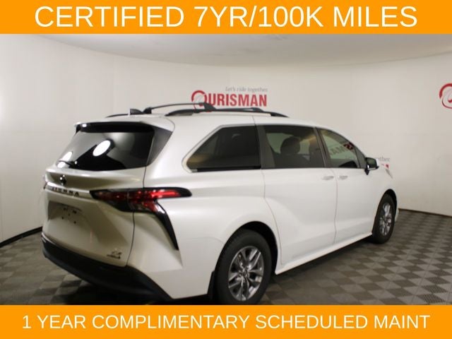 2022 Toyota Sienna XLE 8 Passenger