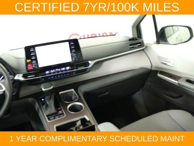 2022 Toyota Sienna XLE 8 Passenger