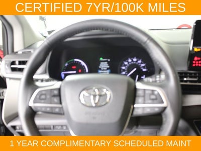 2022 Toyota Sienna XLE 8 Passenger