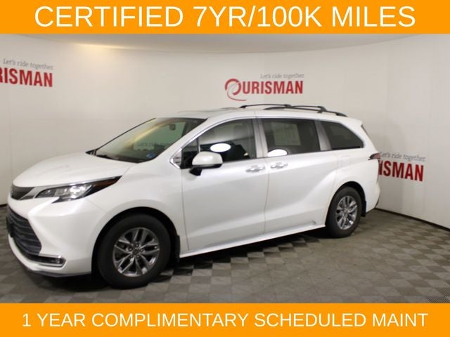 2022 Toyota Sienna XLE 8 Passenger