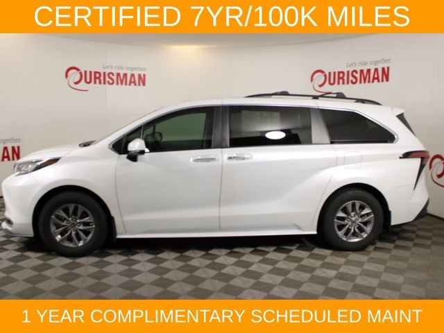2022 Toyota Sienna XLE 8 Passenger