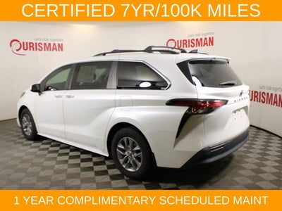 2022 Toyota Sienna XLE 8 Passenger