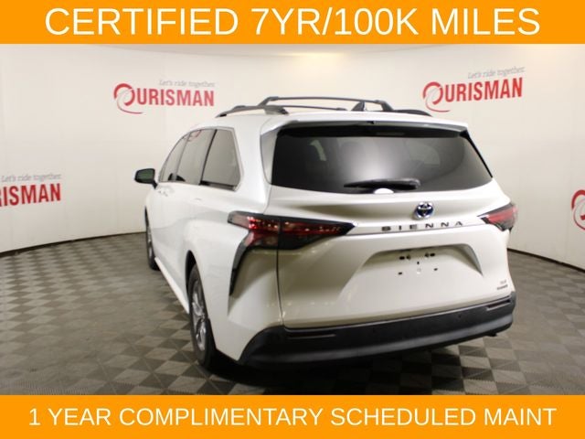 2022 Toyota Sienna XLE 8 Passenger