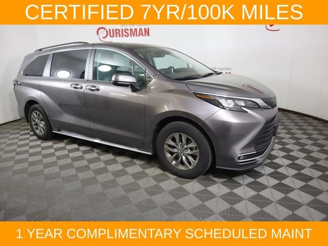 2024 Toyota Sienna XLE 8 Passenger