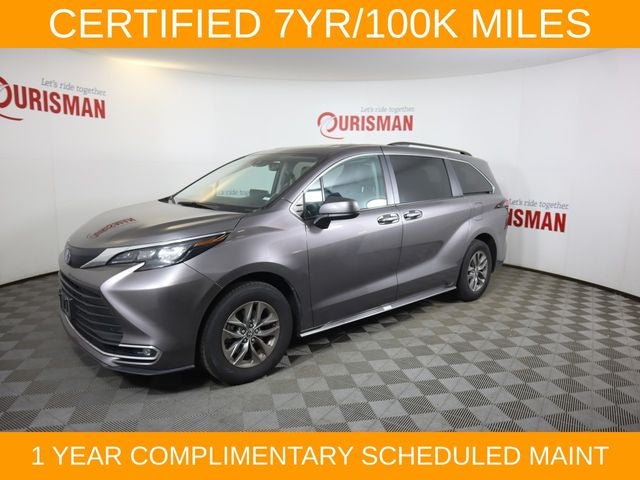 2024 Toyota Sienna XLE 8 Passenger