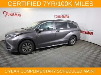 2024 Toyota Sienna XLE 8 Passenger