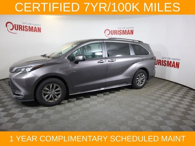 2024 Toyota Sienna XLE 8 Passenger