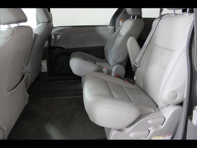 2017 Toyota Sienna XLE 8 Passenger
