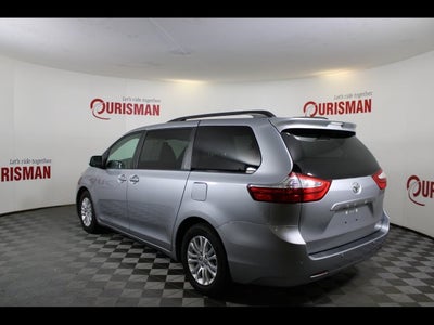 2017 Toyota Sienna XLE 8 Passenger