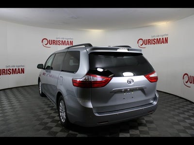2017 Toyota Sienna XLE 8 Passenger