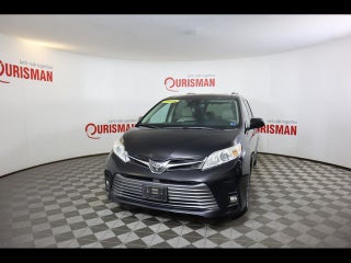 2018 Toyota Sienna XLE 8 Passenger