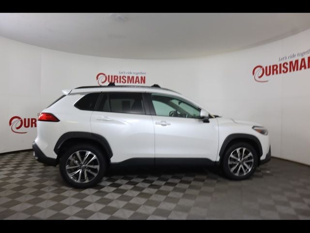 2022 Toyota Corolla Cross XLE