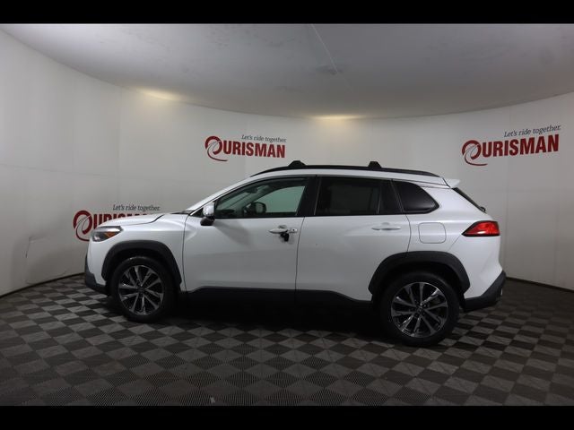 2022 Toyota Corolla Cross XLE